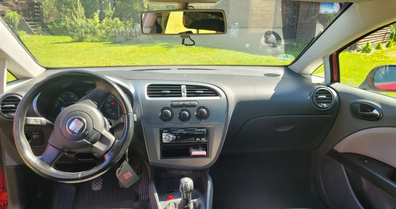 Seat Leon cena 12500 przebieg: 280000, rok produkcji 2008 z Stalowa Wola małe 79